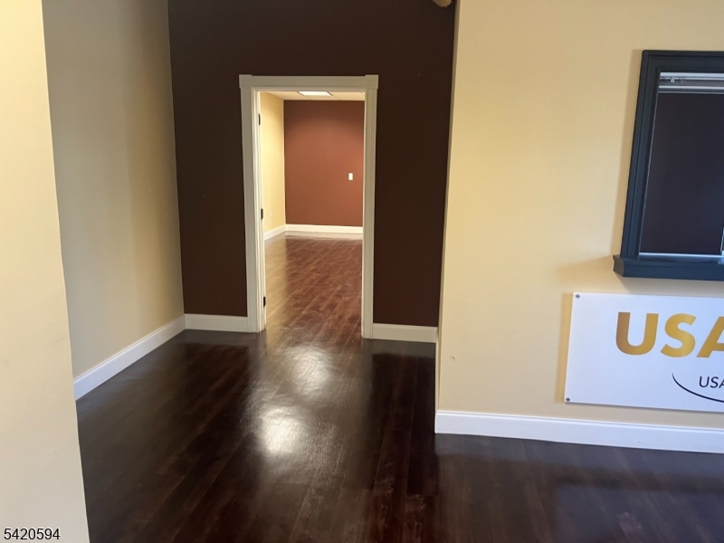 335 Broad St Property Photo 3