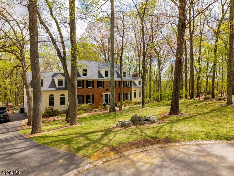 122 Forest Dr Property Photo 4