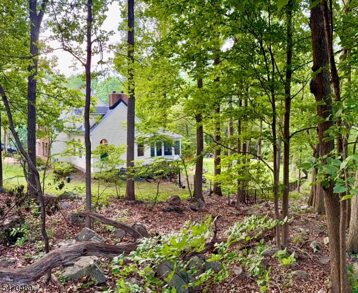122 Forest Dr Property Photo 41