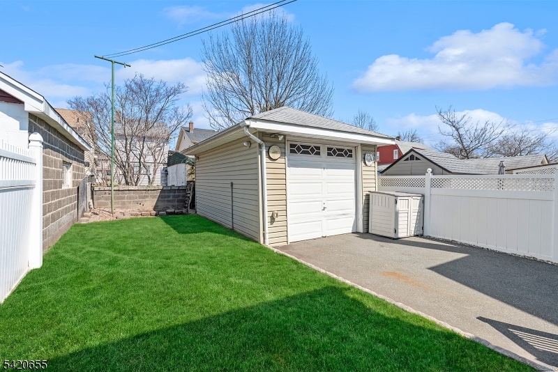 25 Shepherd Pl Property Photo 5