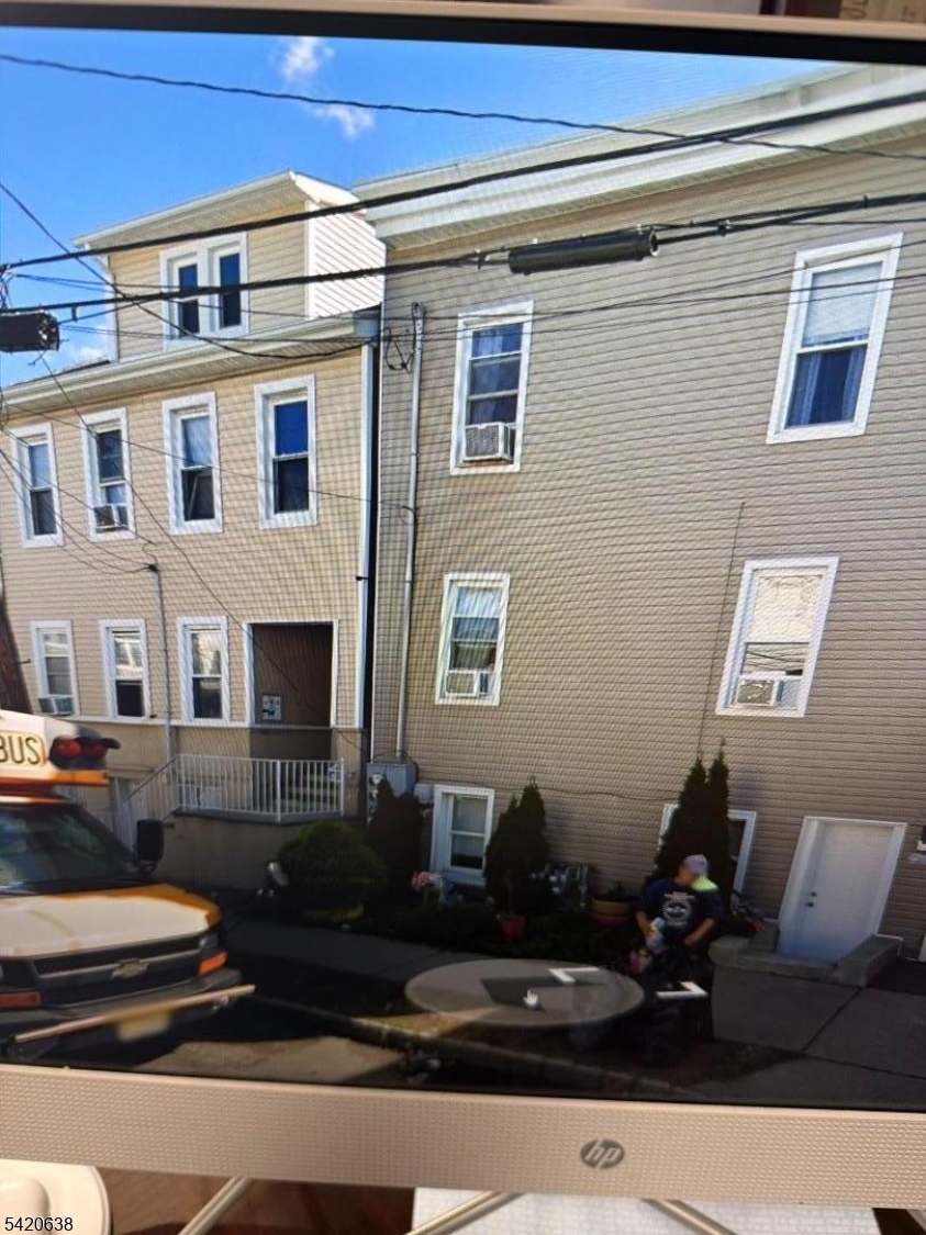 16 Columbus St Property Photo 3
