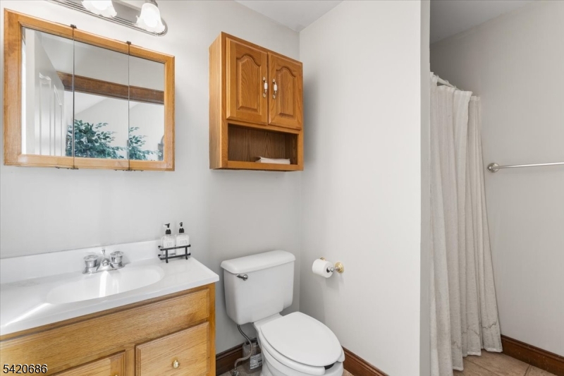 27 Main St Property Photo 7