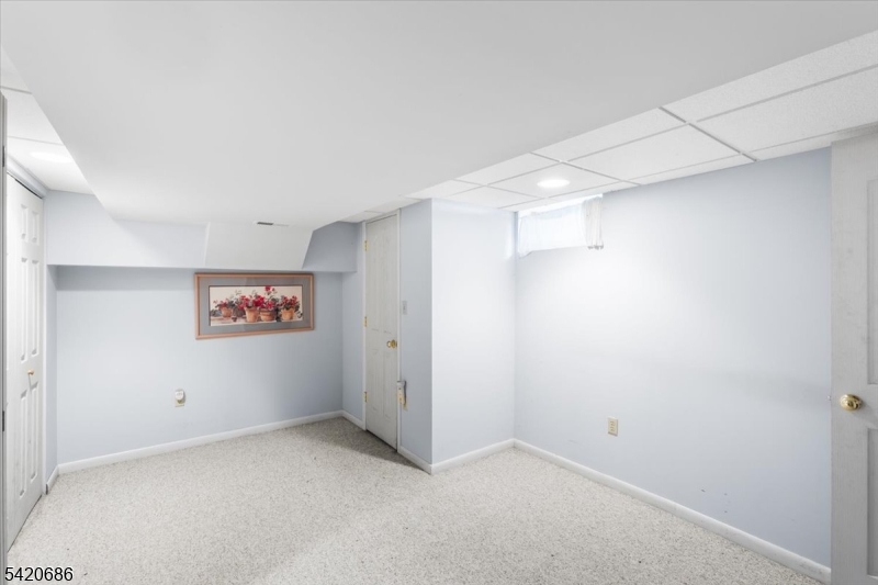 27 Main St Property Photo 23