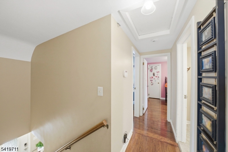 125 Linden Ave Property Photo 26