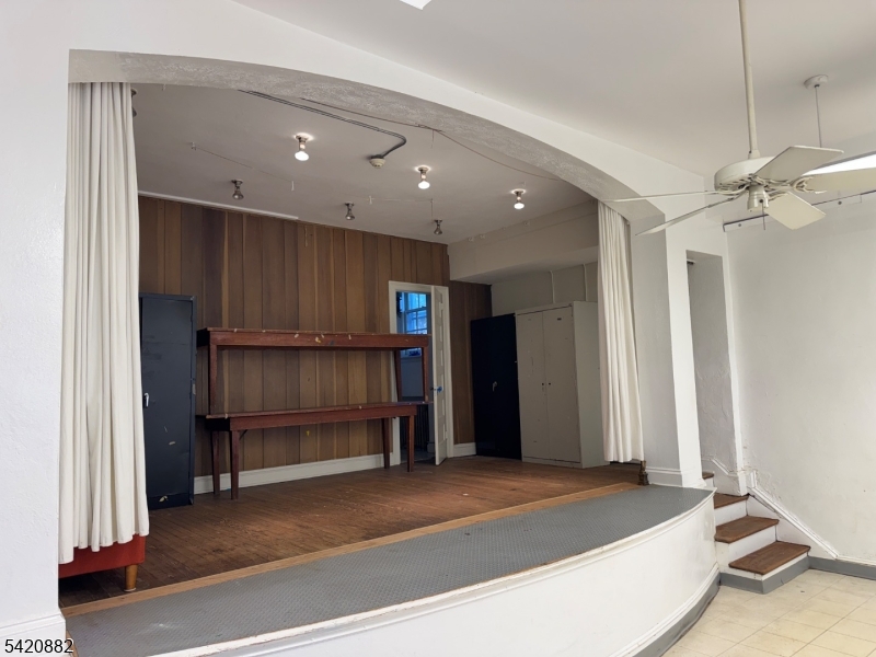 289 Park Street Property Photo 8