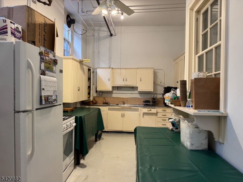289 Park Street Property Photo 10
