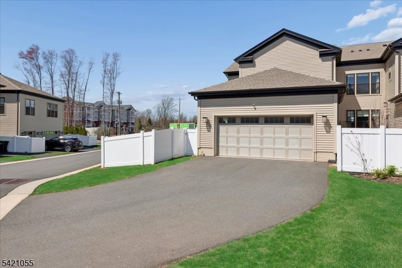 61 Village Dr Property Photo 50