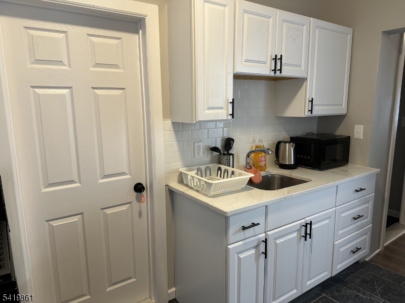 34 Duryea St Property Photo 2