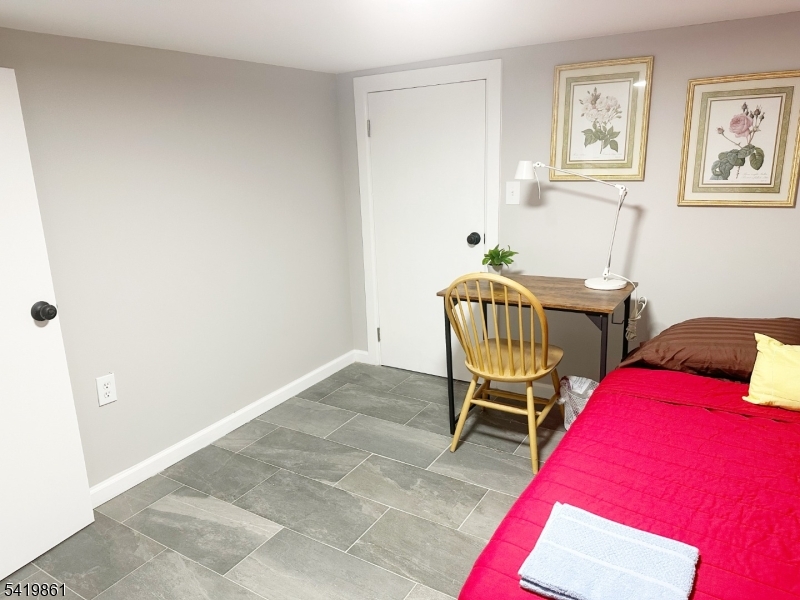 34 Duryea St Property Photo 14