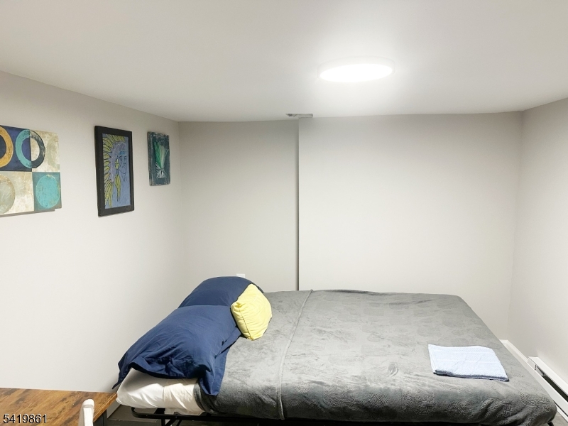 34 Duryea St Property Photo 15