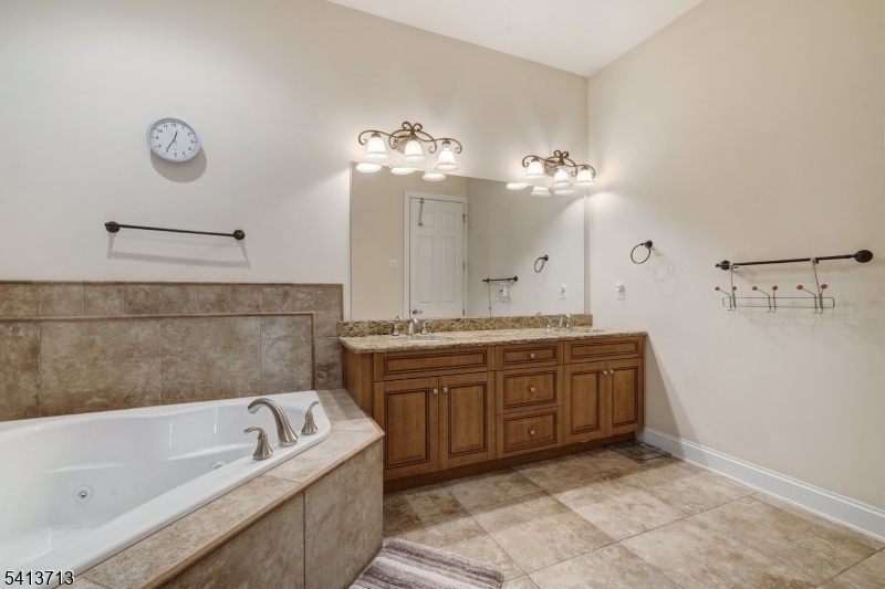 47 Schindler Ct Property Photo 16