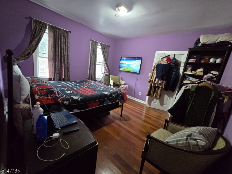 36 Holland St Property Photo 4