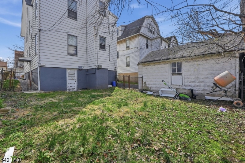 53 Sunnyside Ter Property Photo 32