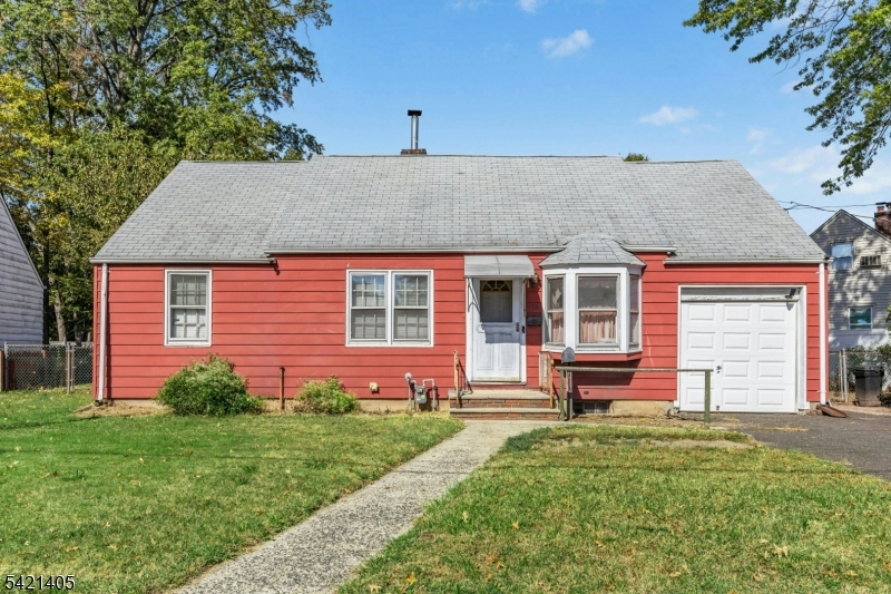 574 Sherman Ave Property Photo 1