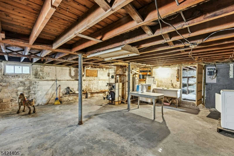 574 Sherman Ave Property Photo 18
