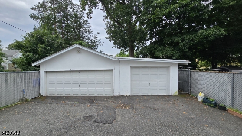 29 Warman St Property Photo 9