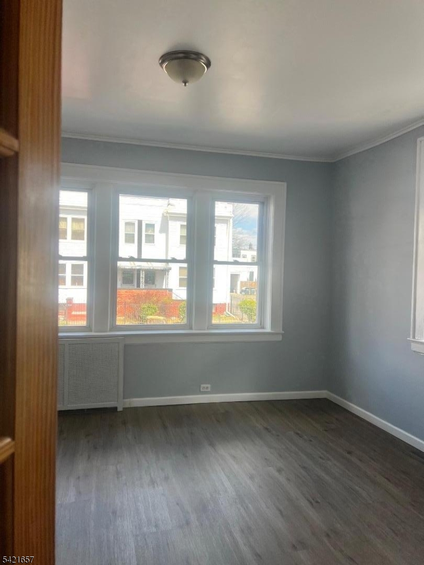 291 Tremont Ave Property Photo 4