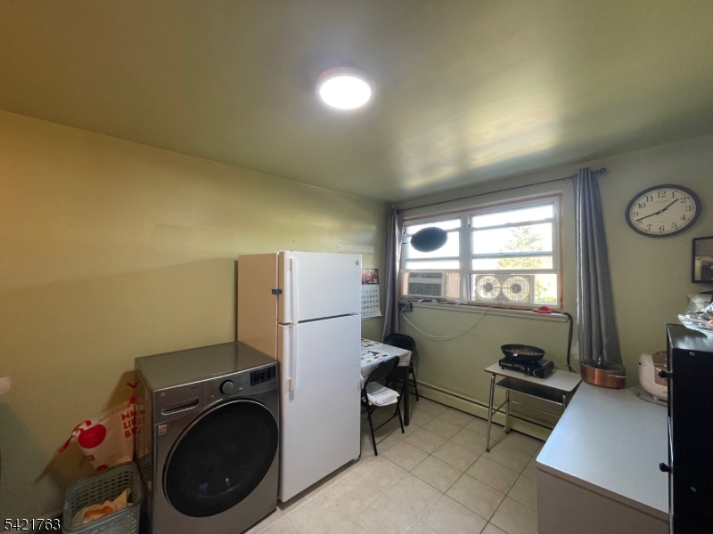 220 Bloomfield Ave Property Photo 13