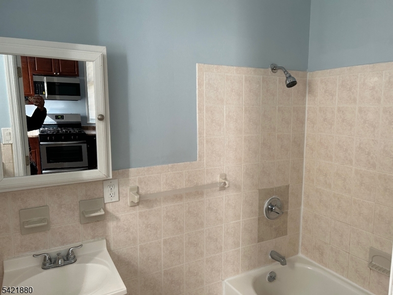 150 Stuyvesant Ave 1l Property Photo 11
