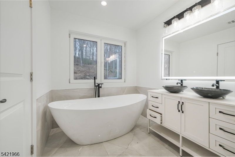 85 Pine Brook Rd Property Photo 32