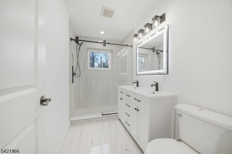 85 Pine Brook Rd Property Photo 35