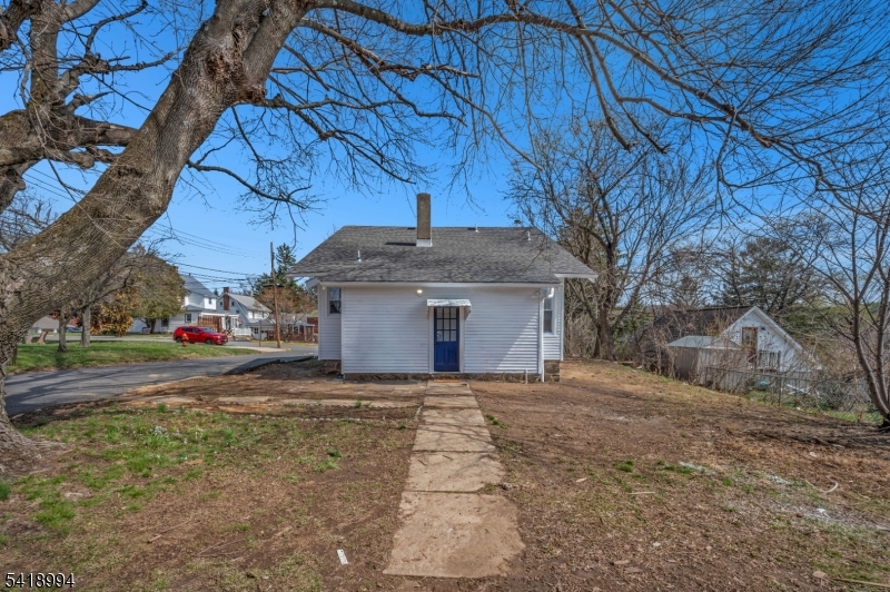 52 Thomas St Property Photo 7