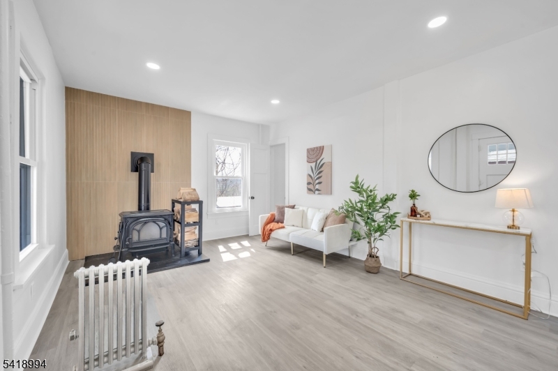 52 Thomas St Property Photo 10