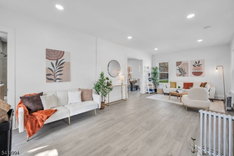 52 Thomas St Property Photo 11