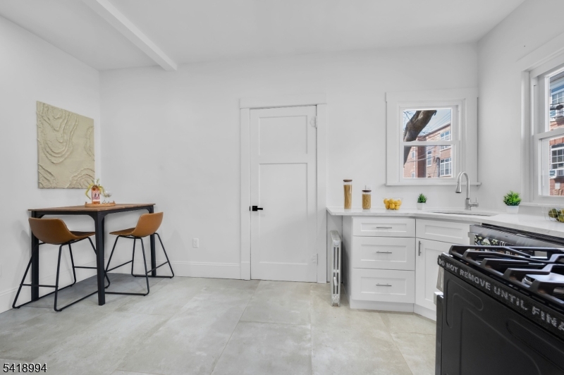 52 Thomas St Property Photo 21