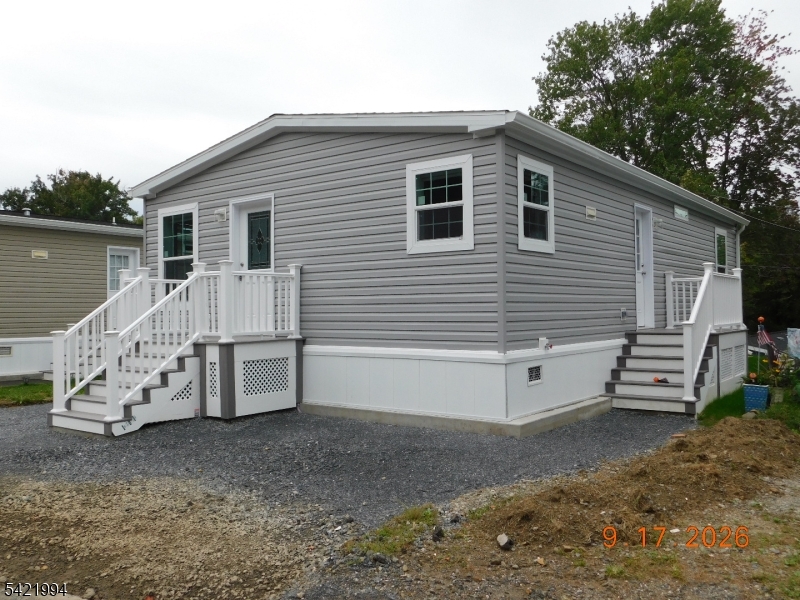 64 Back Street Property Photo 1