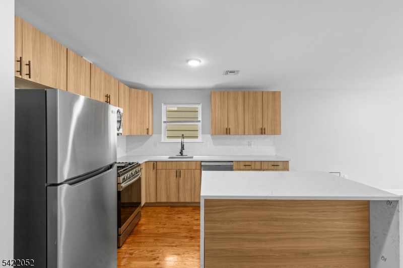 19 Shaw Ave 1 Property Photo 2