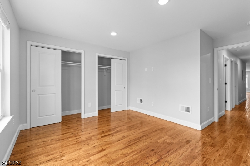 19 Shaw Ave 1 Property Photo 16
