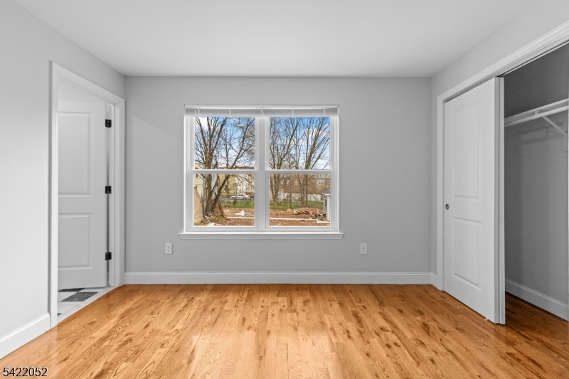 19 Shaw Ave 1 Property Photo 22