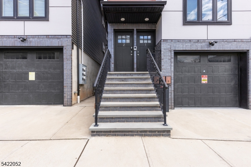 19 Shaw Ave 1 Property Photo 25