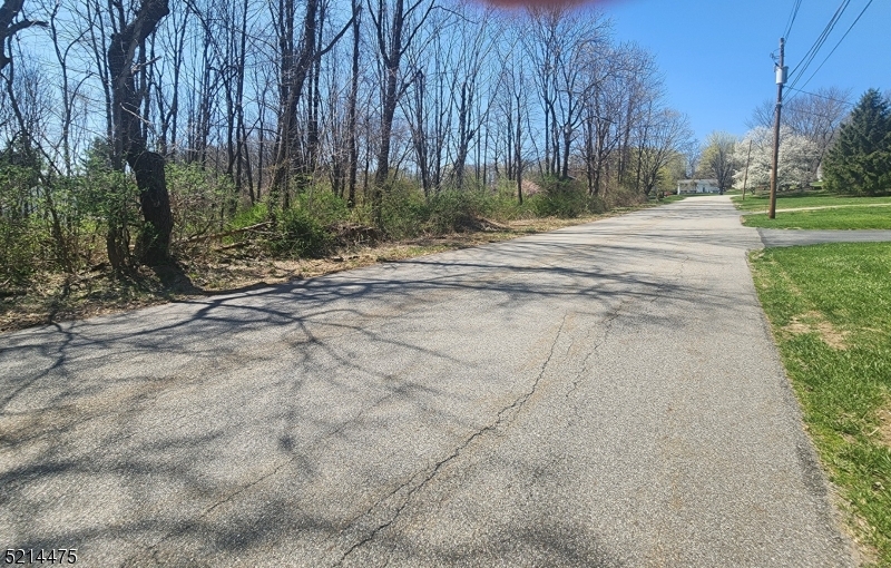 Fieldstone Ln Property Photo 5