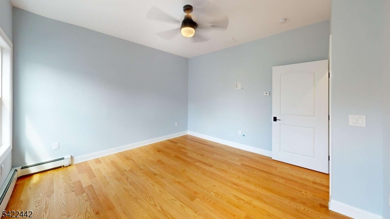 376 5th Ave Property Photo 10