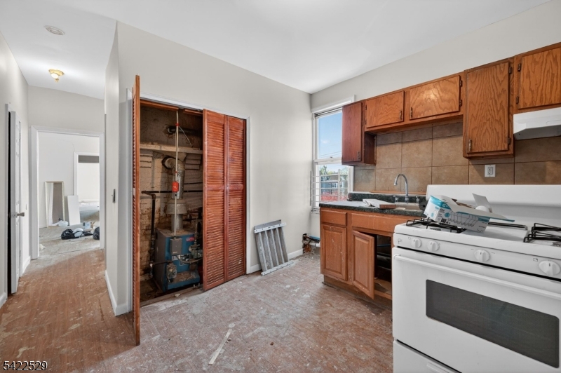 661 South 18th Street Property Photo 26