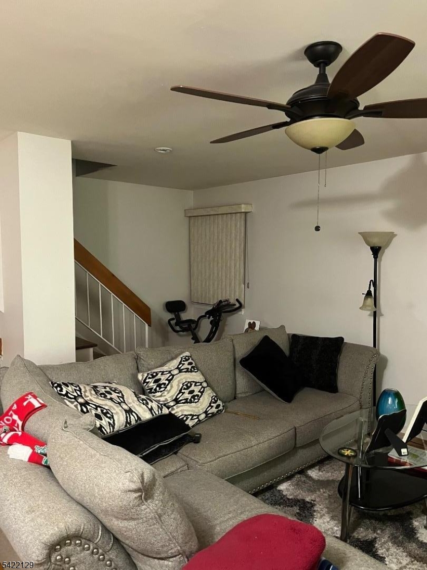 306 Arsdale Ter D3 Property Photo 5
