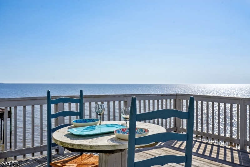 27 S Beach Ave Property Photo 19