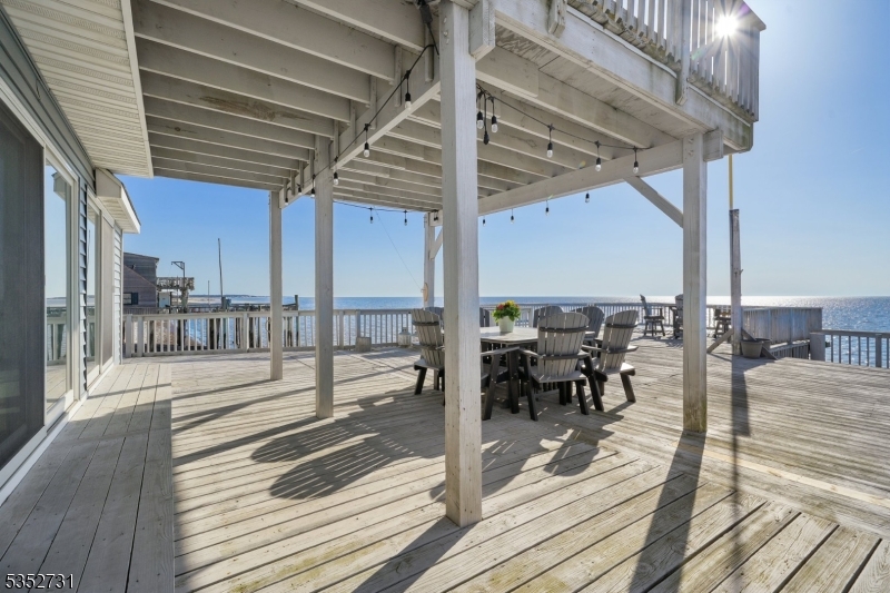 27 S Beach Ave Property Photo 31
