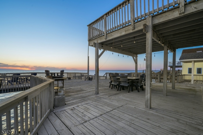 27 S Beach Ave Property Photo 34