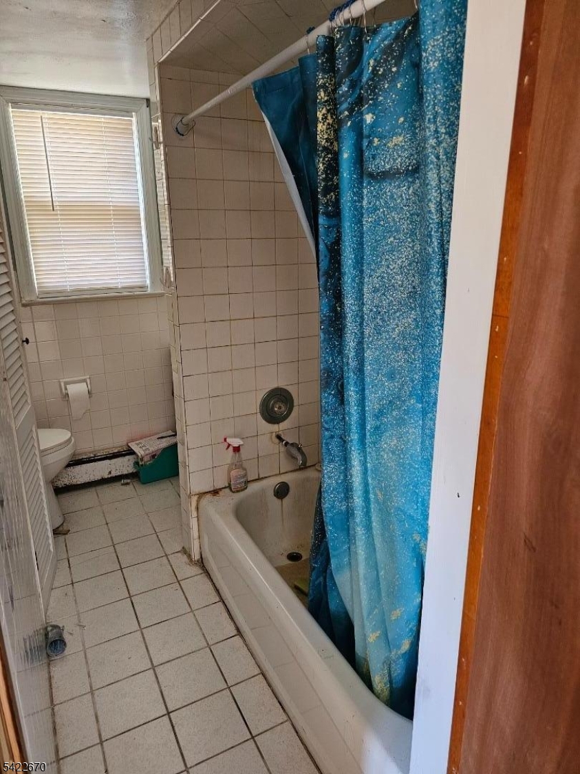 30 Riverside Dr Property Photo 9