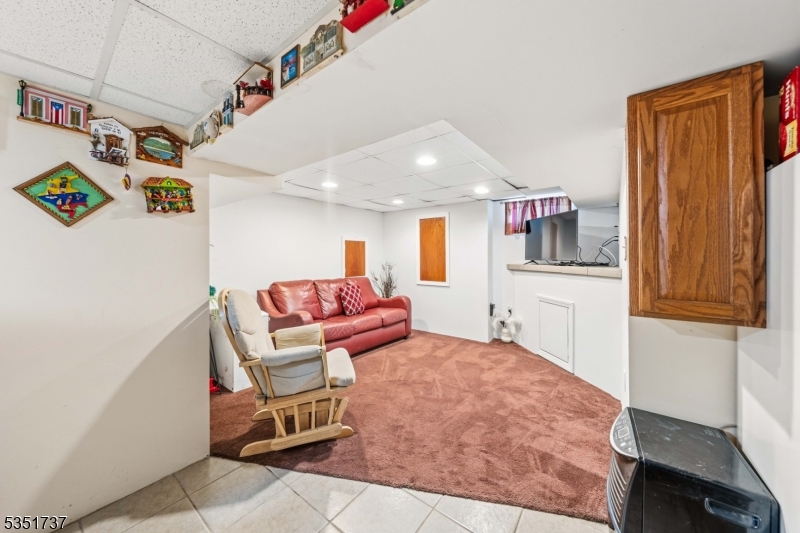 426 Walnut St Property Photo 18