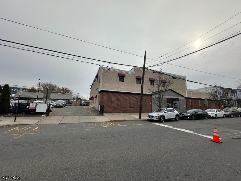 534 Avenue Property Photo 1