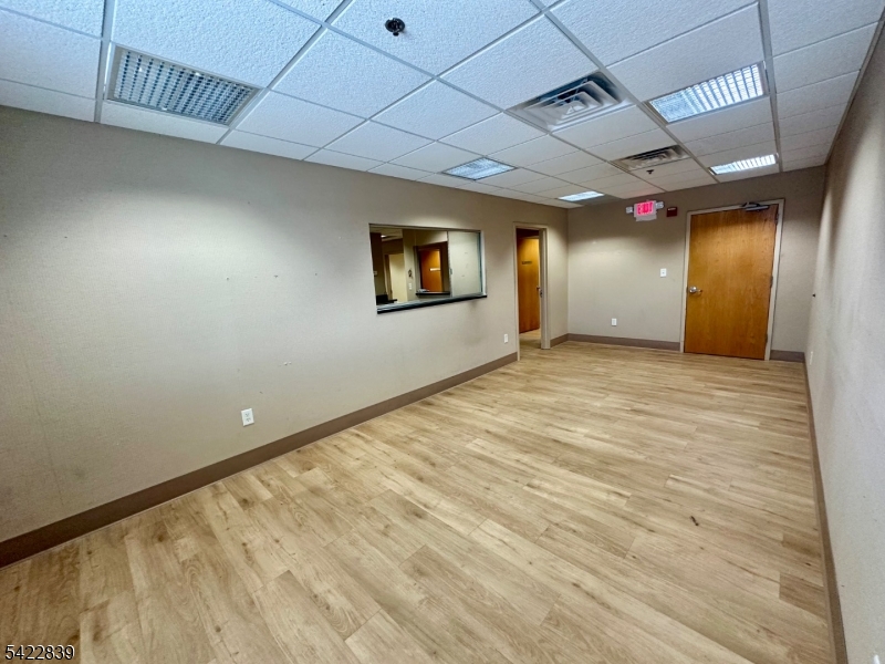 534 Avenue Property Photo 3