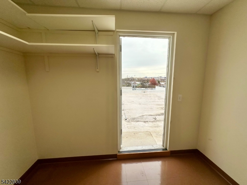 534 Avenue Property Photo 21