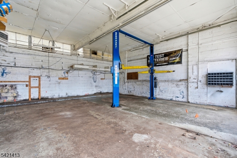 469 Us Highway 206 Property Photo 7