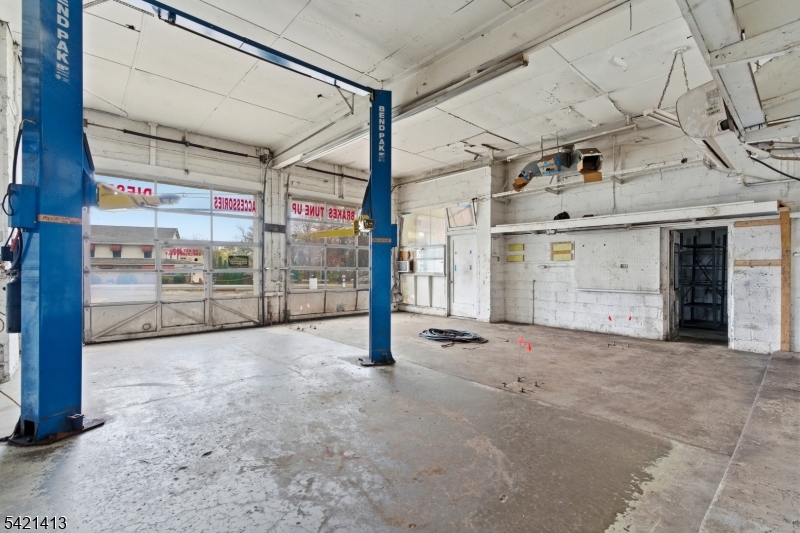 469 Us Highway 206 Property Photo 8