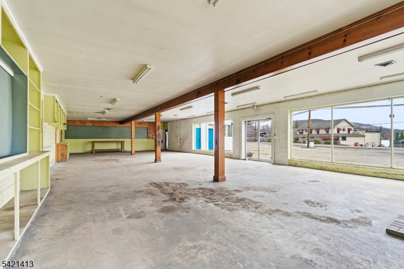 469 Us Highway 206 Property Photo 10