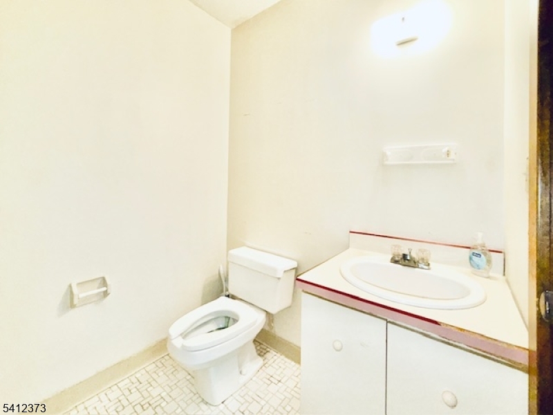 272 Route 206 Property Photo 9